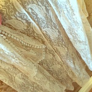 BOGO Stylebook Lace with Pom detail cream kimono